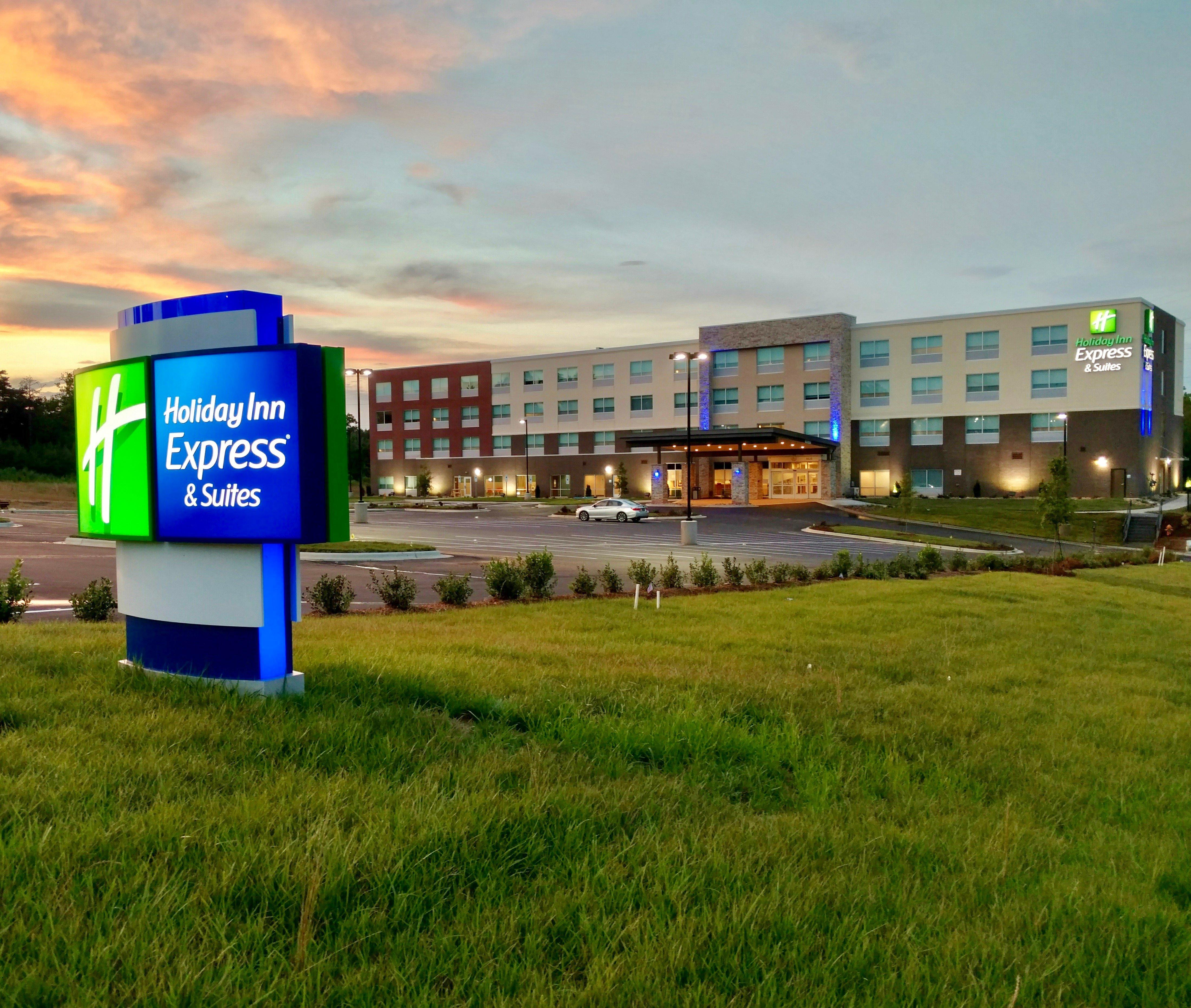 Holiday Inn Express & Suites Raleigh Airport - Brier Creek By Ihg Zewnętrze zdjęcie