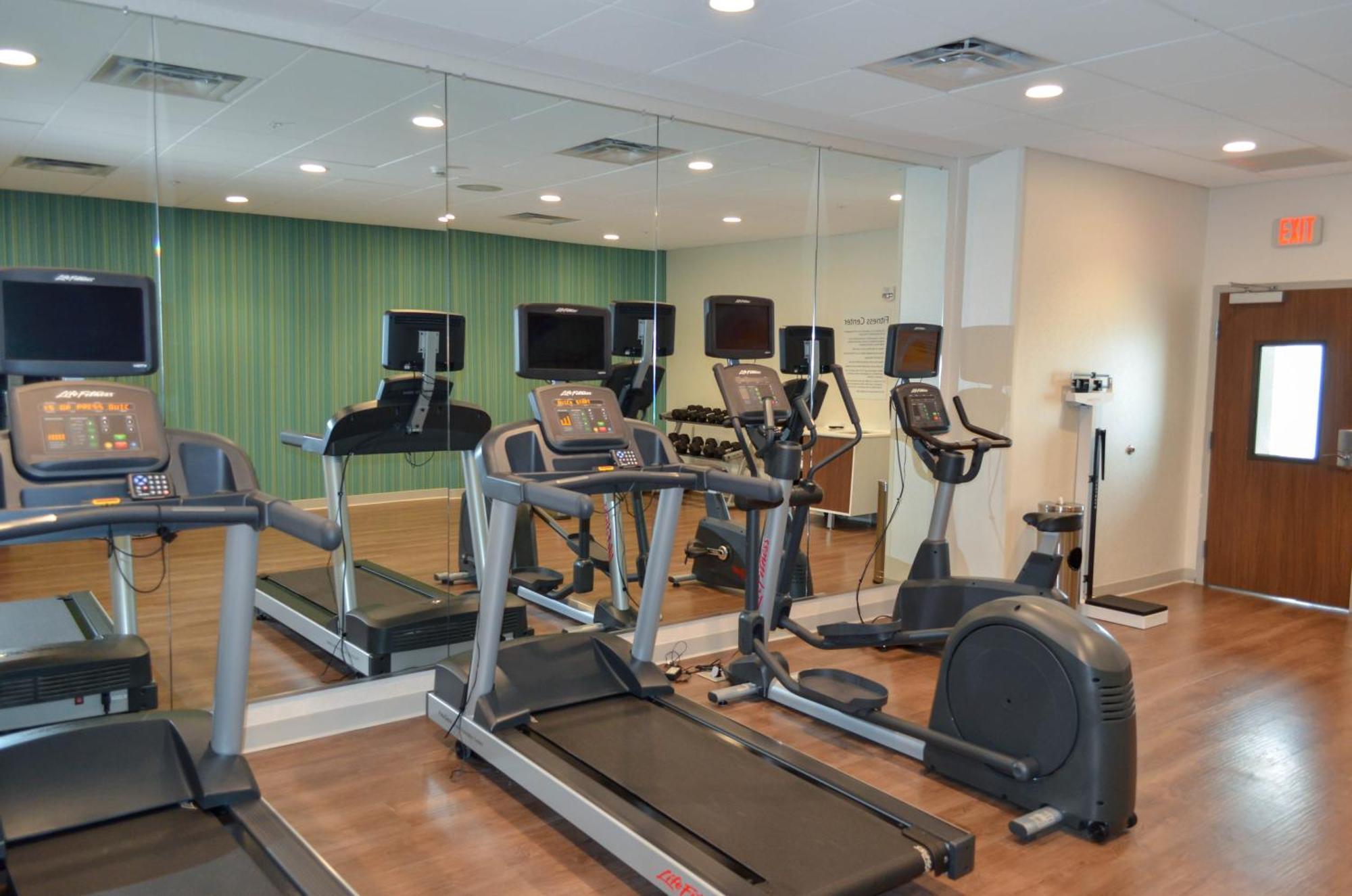 Holiday Inn Express & Suites Raleigh Airport - Brier Creek By Ihg Zewnętrze zdjęcie